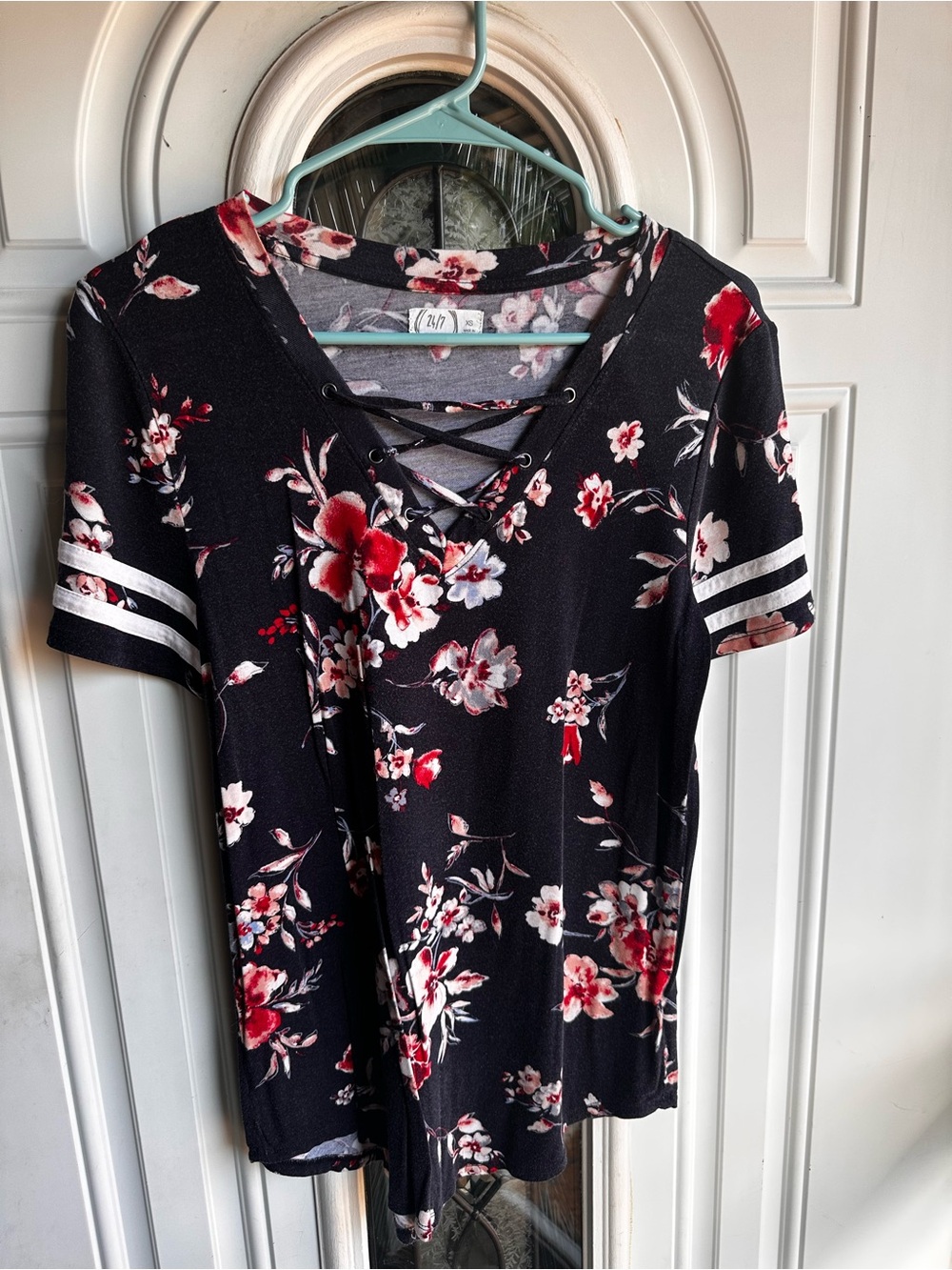 Maurices Black Floral Lace-Up V-Neck Tee with Red & White Blooms